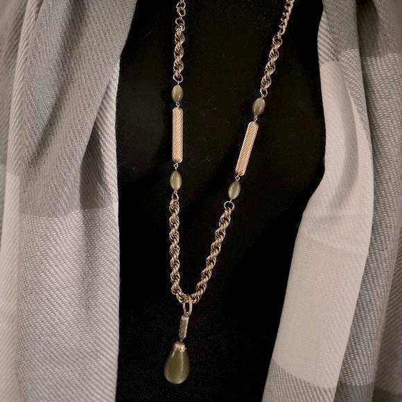 Vintage Sarah Coventry Moonglow Long Necklace and Clip on Earrings - Picture 4 of 15